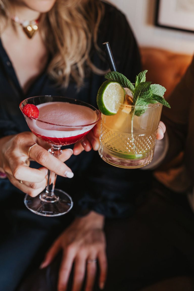 Medewerker bar